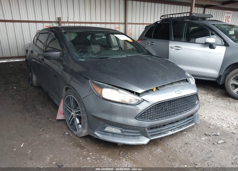 2018 FORD FOCUS ST VIN: 1FADP3L95JL232348