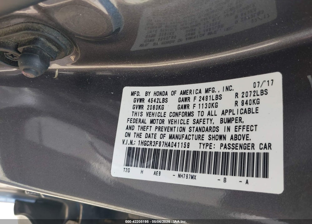 2017 HONDA ACCORD VIN: 1HGCR3F97HA041159