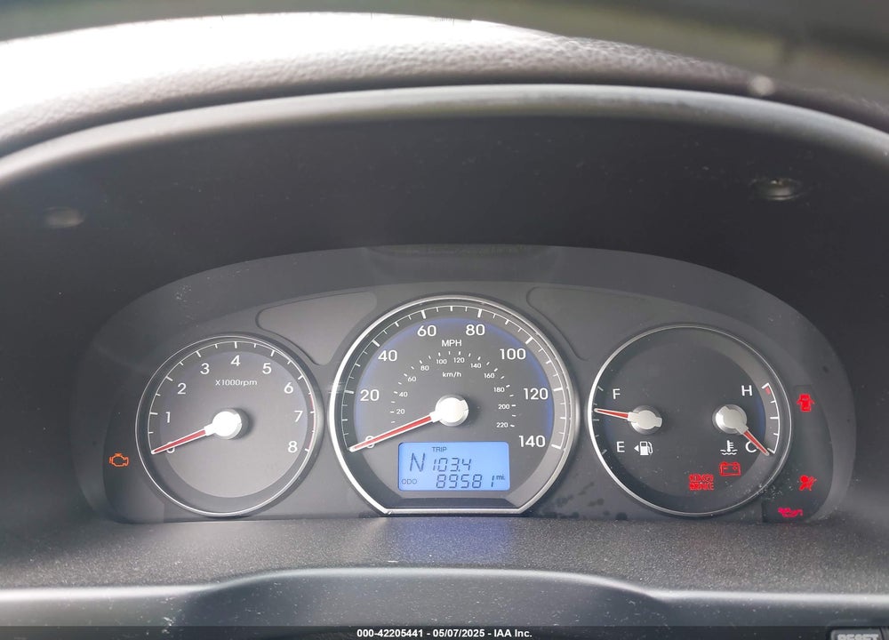 2010 HYUNDAI SANTA FE GLS VIN: 5NMSG3AB5AH408551
