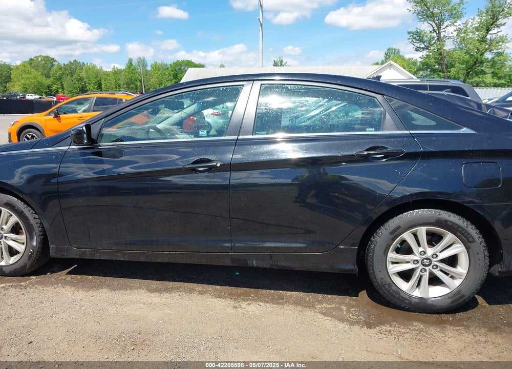 2012 HYUNDAI SONATA VIN: 5NPEB4AC4CH313057