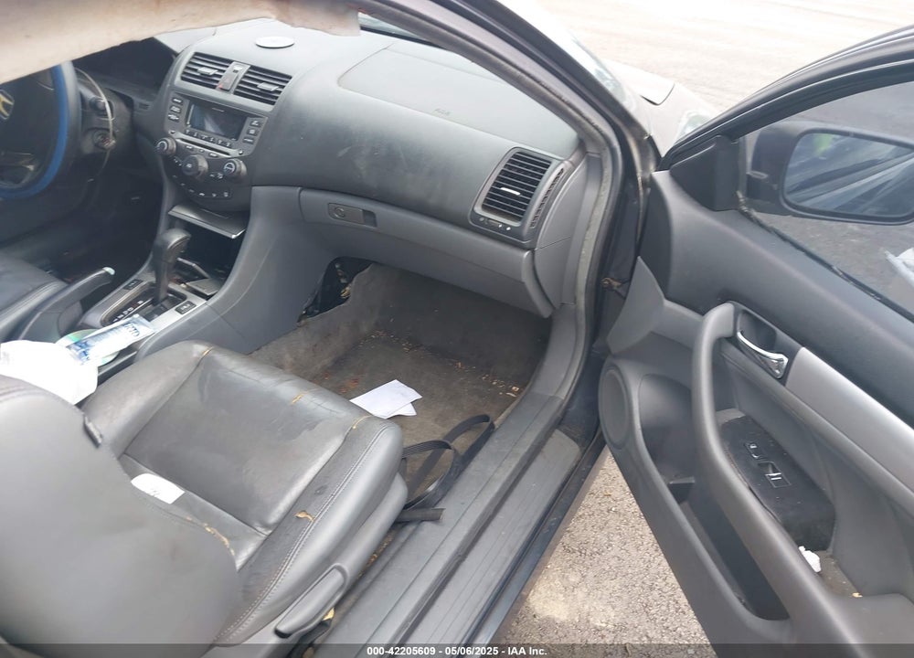 2006 HONDA ACCORD VIN: 1HGCM826X6A004417