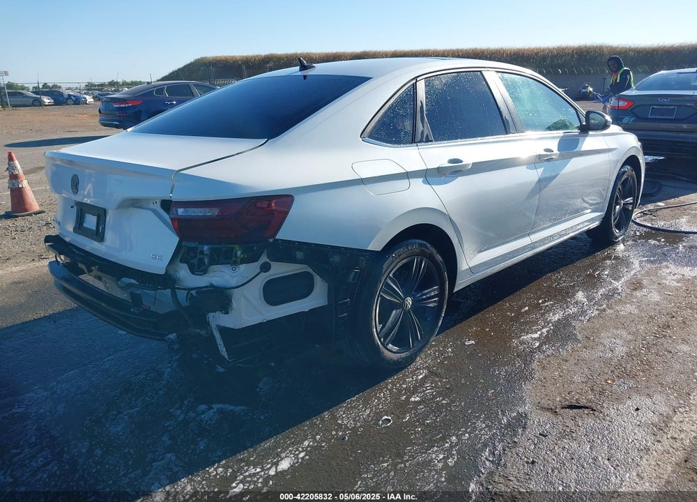 2024 VOLKSWAGEN JETTA 1.5T SE VIN: 3VW7M7BU2RM031902