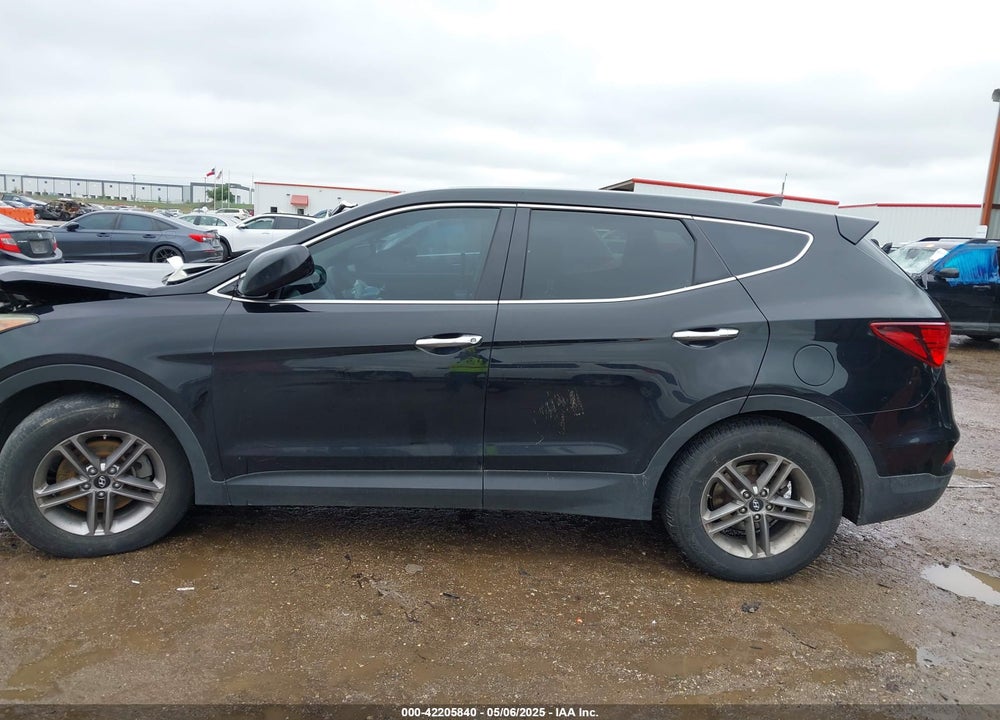 2017 HYUNDAI SANTA FE SPORT 2.4L VIN: 5NMZT3LB6HH026157