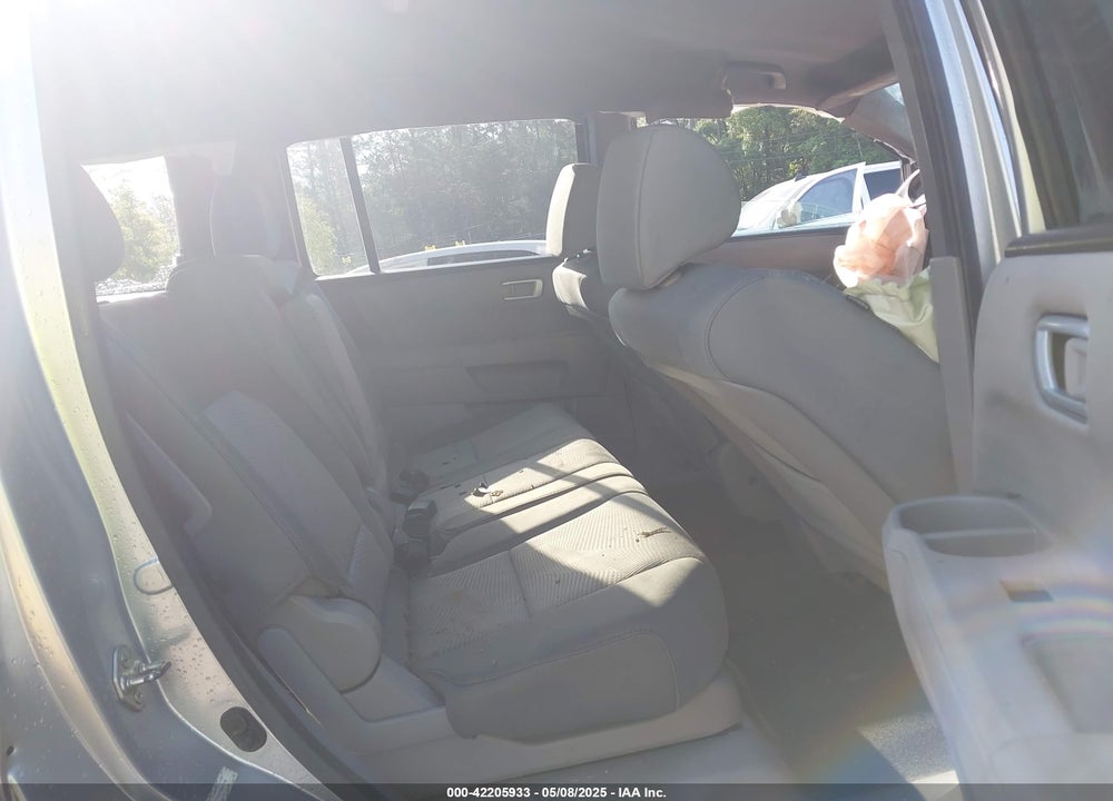 2013 HONDA PILOT LX VIN: 5FNYF3H21DB023755