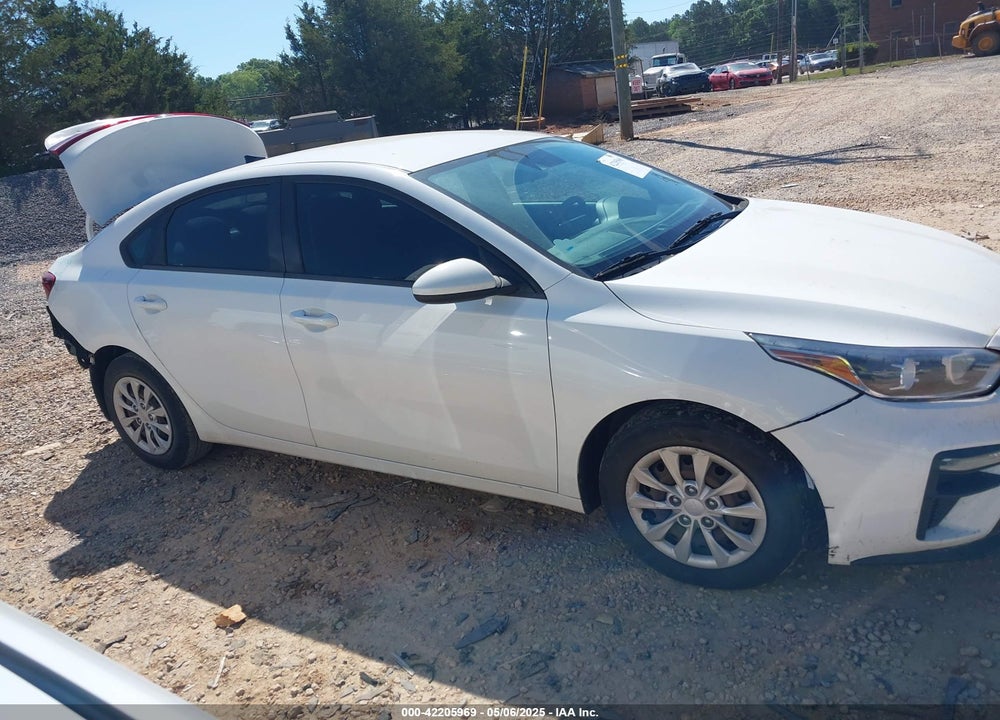 2020 KIA FORTE FE VIN: 3KPF24AD5LE184392