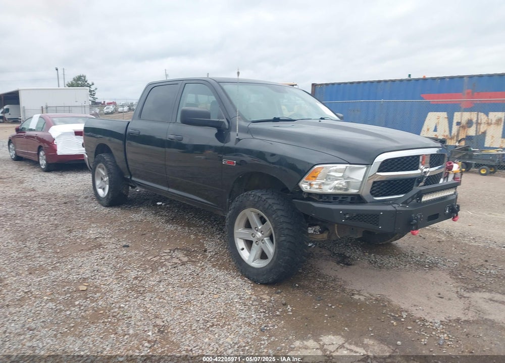 2018 RAM 1500 TRADESMAN 4X4 5'7 BOX VIN: 1C6RR7KM1JS227300