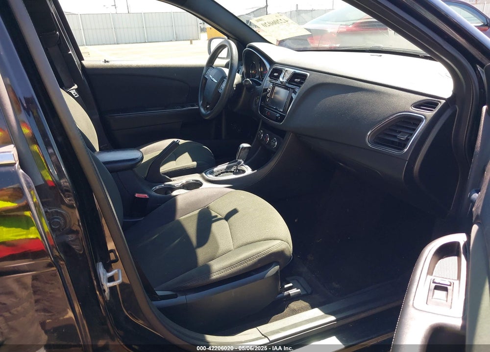 2012 CHRYSLER 200 LX VIN: 1C3CCBAB2CN178889