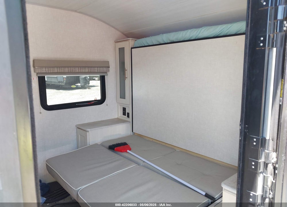 2022 R-VISION R POD FOREST RIVER TRAILER VIN: 5ZT2RPHC1NV022314