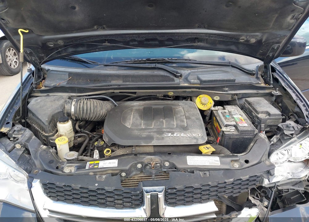 2013 DODGE GRAND CARAVAN CREW VIN: 2C4RDGDGXDR766261