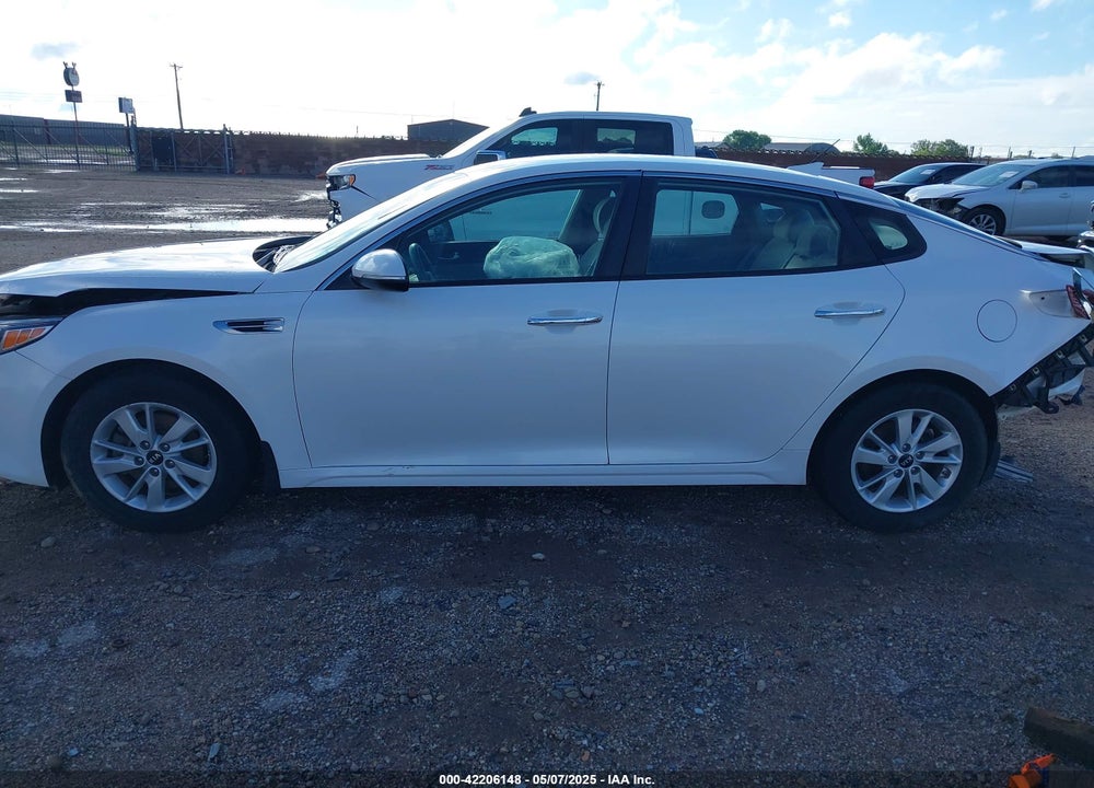 2016 KIA OPTIMA VIN: KNAGT4L35G5102567