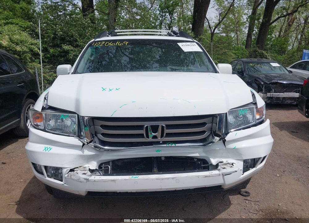 2012 HONDA RIDGELINE RTL VIN: 5FPYK1F57CB453096
