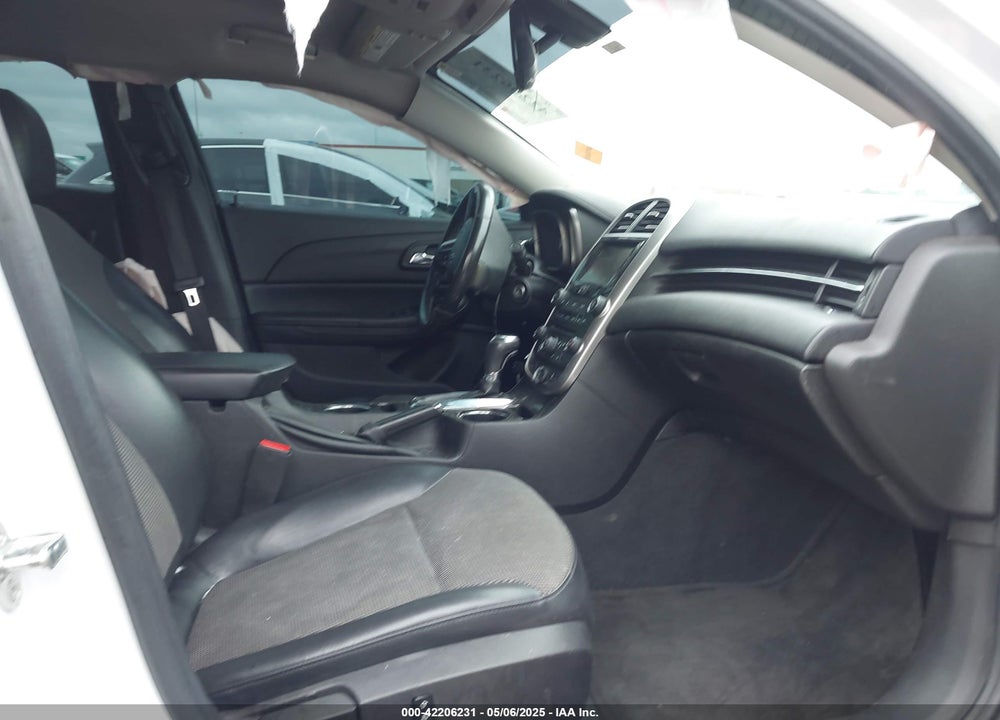 2015 CHEVROLET MALIBU 2LT VIN: 1G11D5SL6FF305868