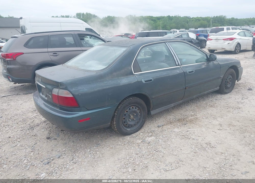 1996 HONDA ACCORD LX/EX VIN: 1HGCD5635TA130498