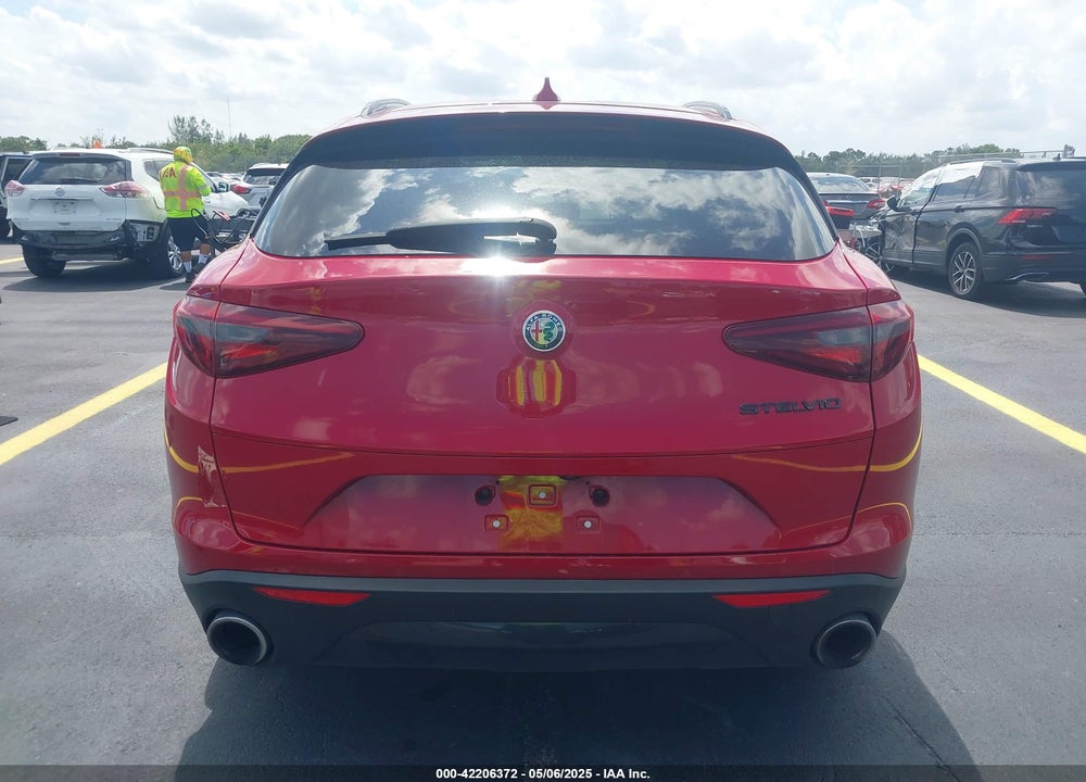 2021 ALFA ROMEO STELVIO VIN: ZASPAJAN7M7D08508