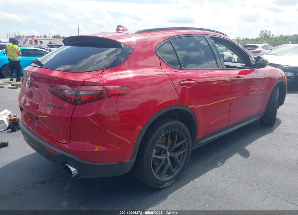 2021 ALFA ROMEO STELVIO VIN: ZASPAJAN7M7D08508
