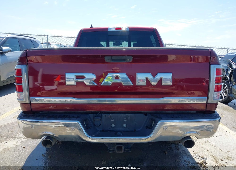 2017 RAM 1500 LIMITED 4X4 5'7 BOX VIN: 1C6RR7PT4HS635283