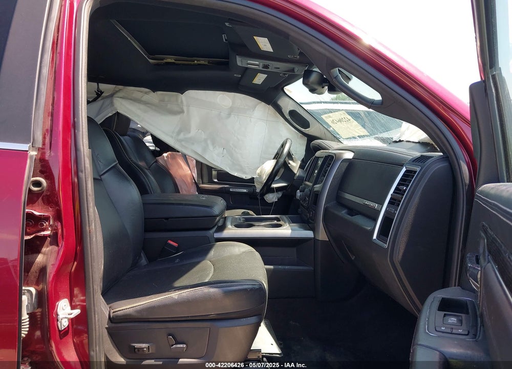 2017 RAM 1500 LIMITED 4X4 5'7 BOX VIN: 1C6RR7PT4HS635283