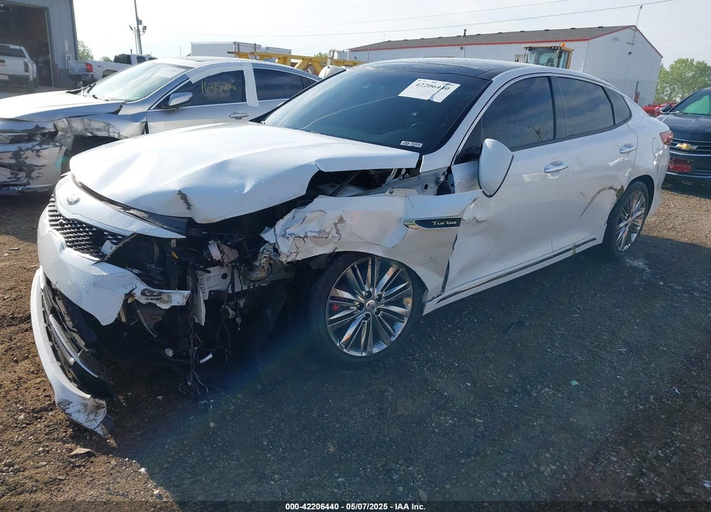 2018 KIA OPTIMA VIN: 5XXGV4L2XJG209198