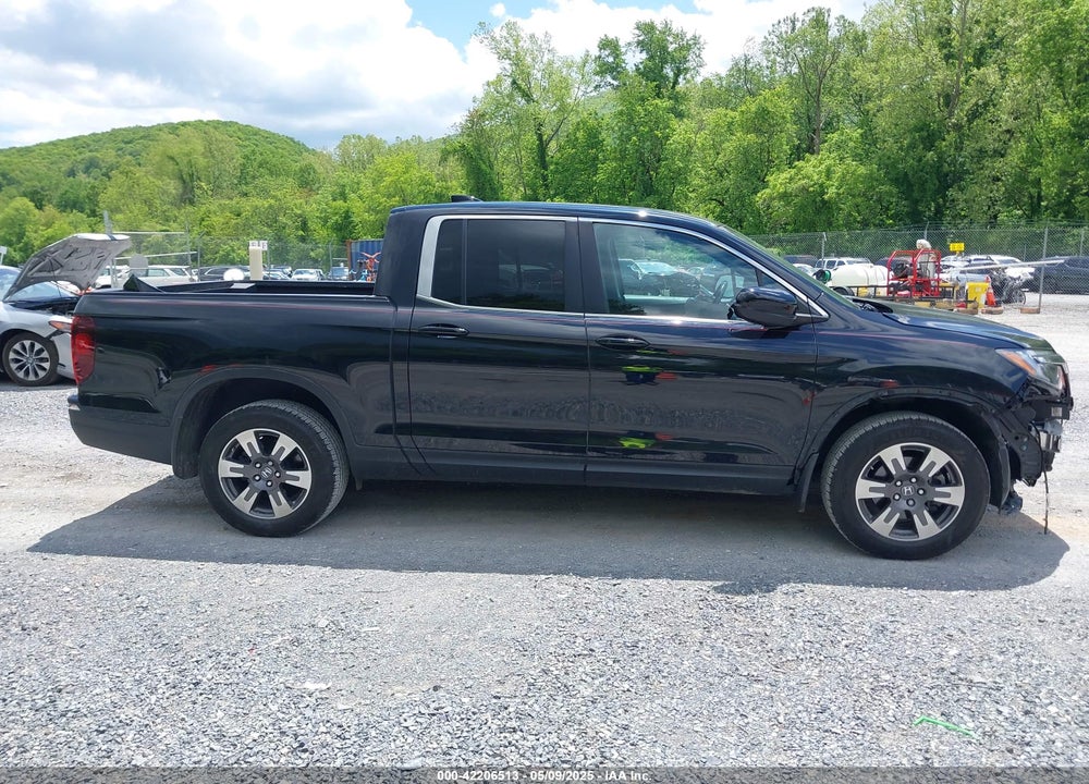 2017 HONDA RIDGELINE RTL VIN: 5FPYK3F51HB013989