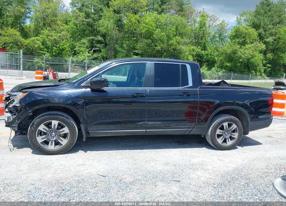 2017 HONDA RIDGELINE RTL VIN: 5FPYK3F51HB013989