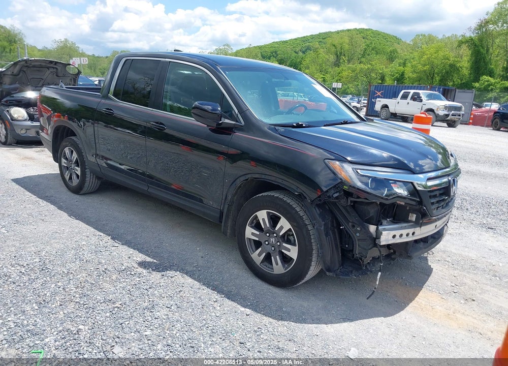 2017 HONDA RIDGELINE RTL VIN: 5FPYK3F51HB013989