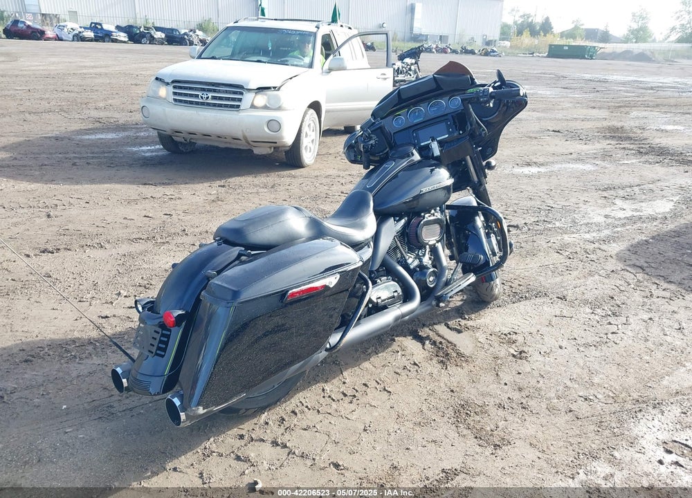 2018 HARLEY-DAVIDSON FLHXS STREET GLIDE SPECIAL VIN: 1HD1KRC17JB633946