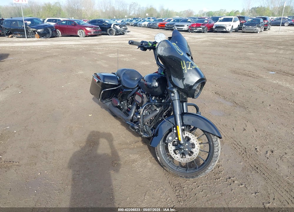 2018 HARLEY-DAVIDSON FLHXS STREET GLIDE SPECIAL VIN: 1HD1KRC17JB633946