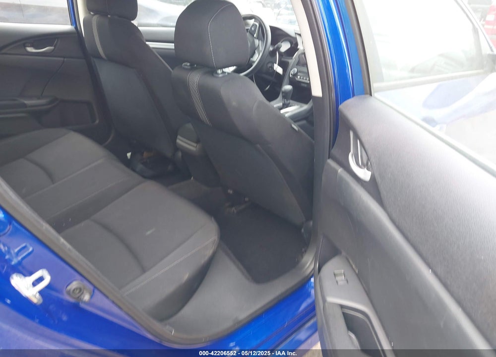 2018 HONDA CIVIC VIN: 19XFC2F52JE043733