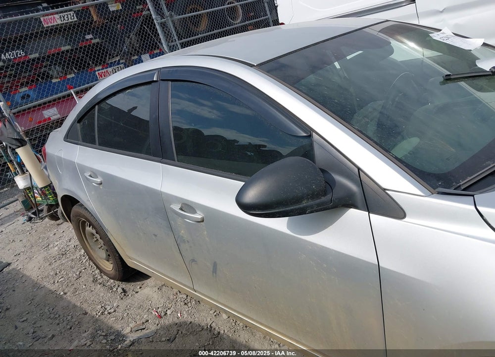 2014 CHEVROLET CRUZE LS MANUAL VIN: 1G1PB5SH9E7182278