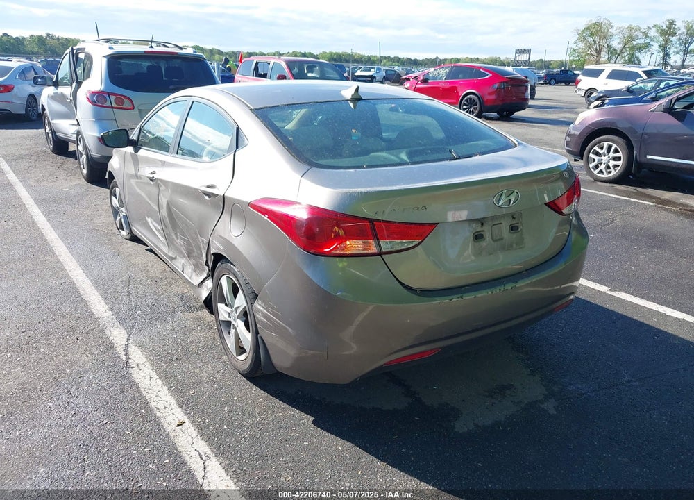 2013 HYUNDAI ELANTRA GLS VIN: 5NPDH4AE0DH414464