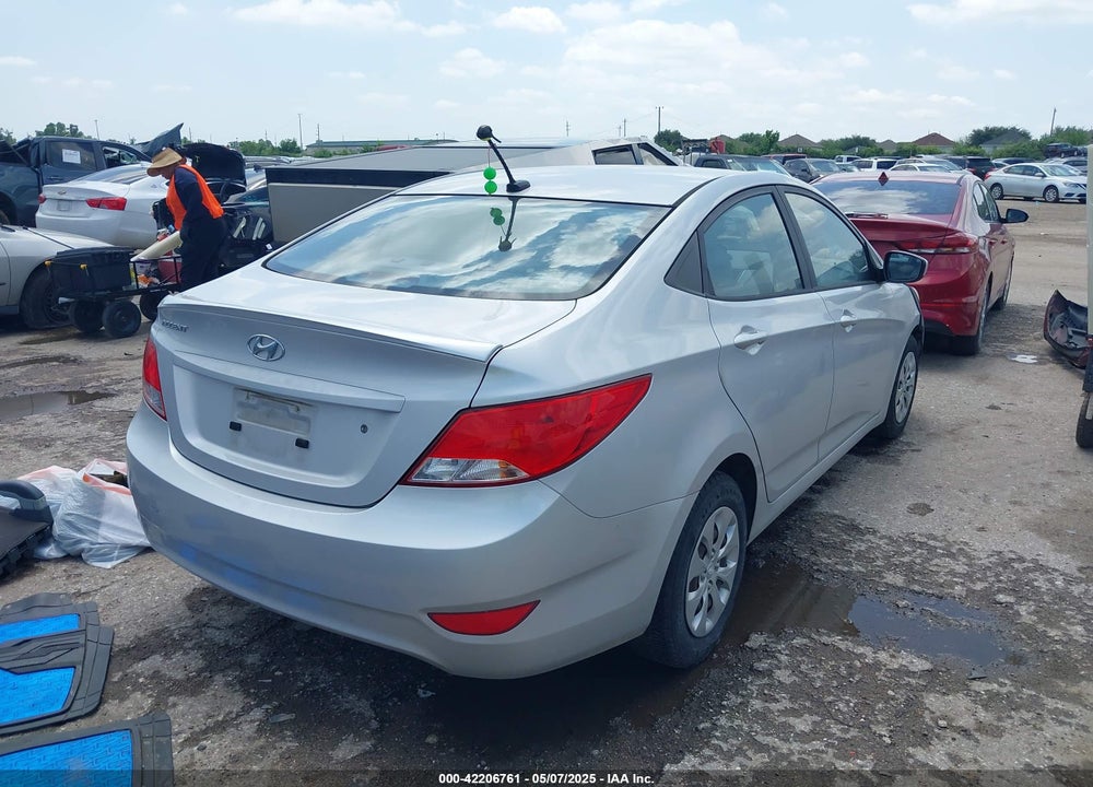 2016 HYUNDAI ACCENT VIN: KMHCT4AE1GU015563