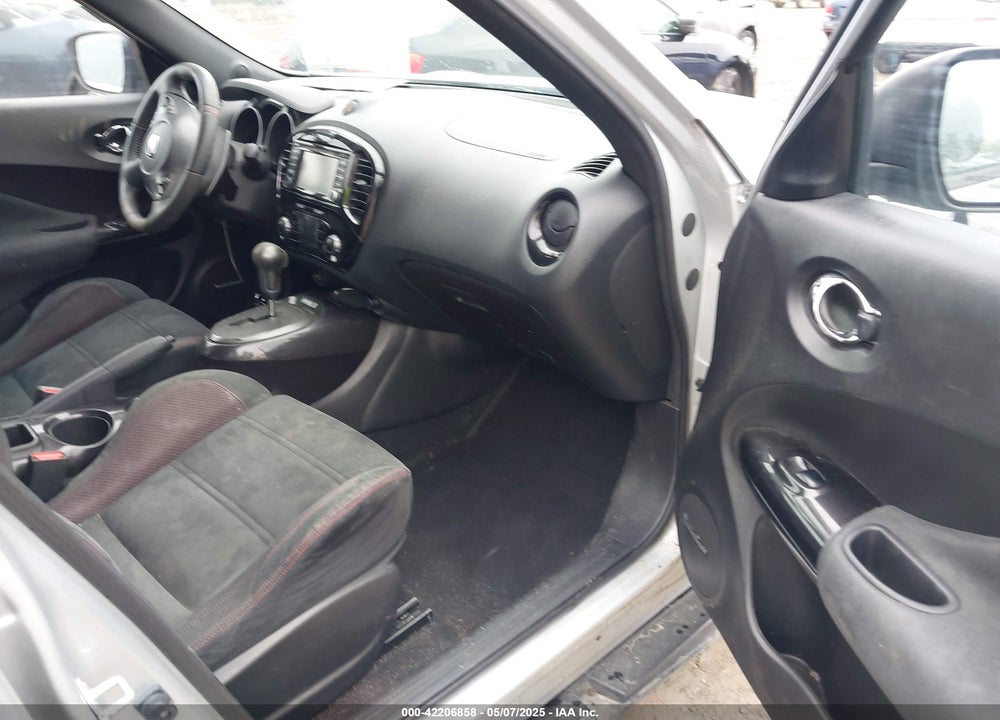 2015 NISSAN JUKE VIN: JN8AF5MV0FT563485