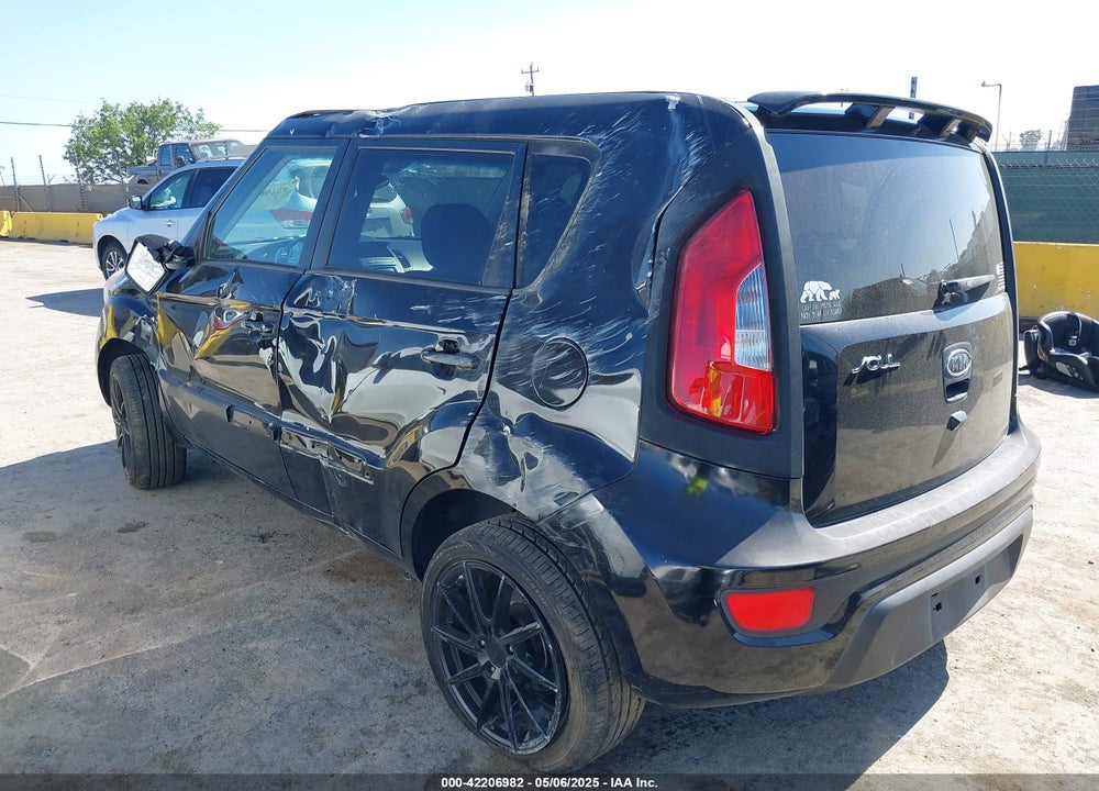 2012 KIA SOUL VIN: KNDJT2A68C7418828