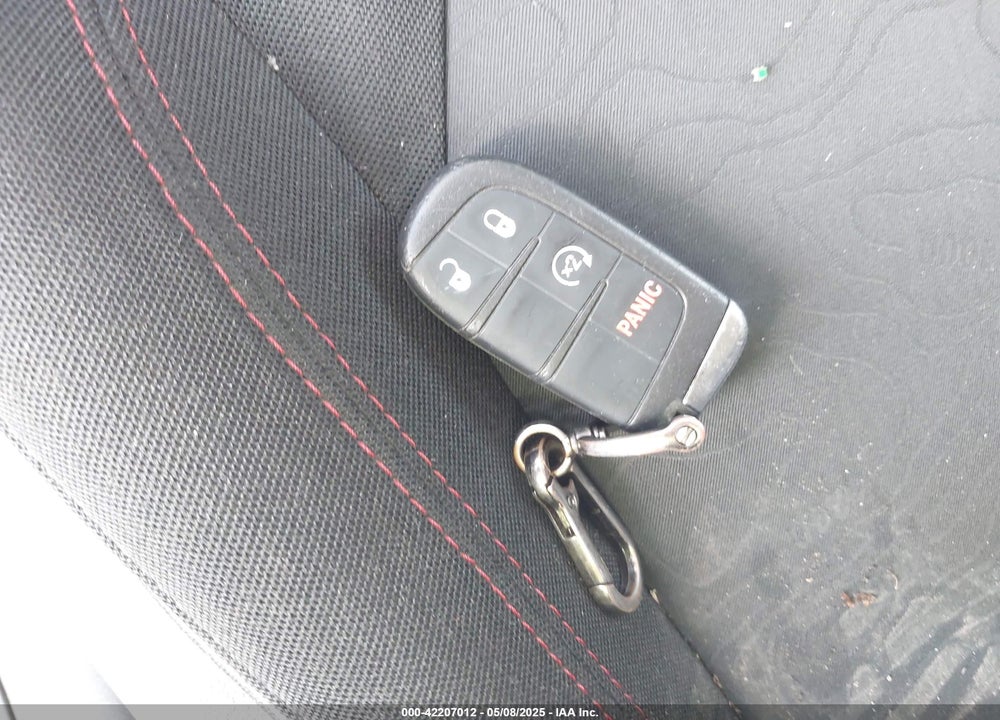 2016 JEEP RENEGADE VIN: ZACCJBCT7GPD56736