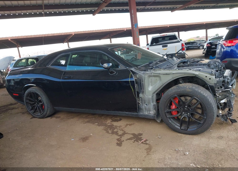 2016 DODGE CHALLENGER SRT 392 VIN: 2C3CDZDJ9GH351461