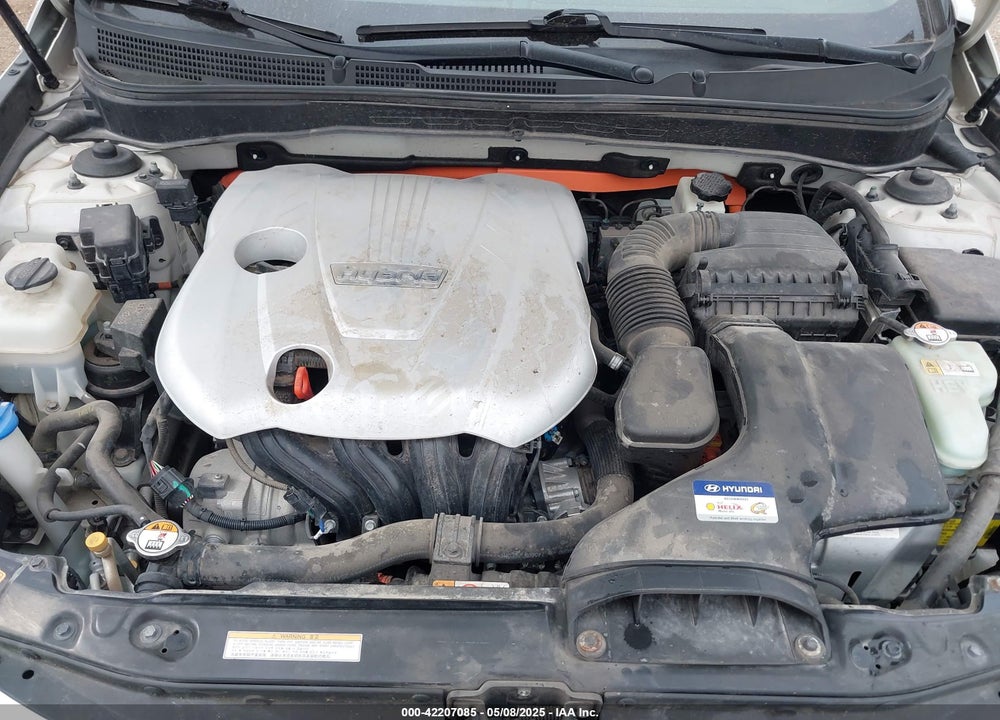 2015 HYUNDAI SONATA HYBRID LIMITED VIN: KMHEC4A48FA120732