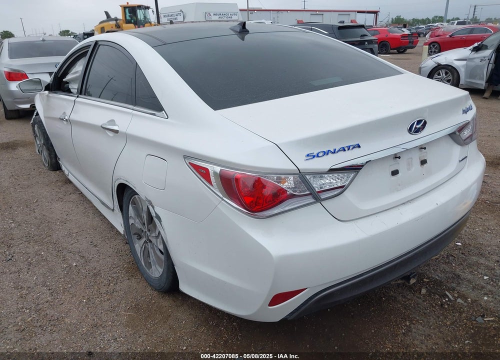 2015 HYUNDAI SONATA HYBRID LIMITED VIN: KMHEC4A48FA120732