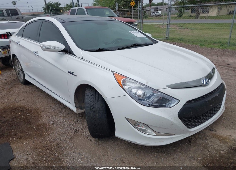 2015 HYUNDAI SONATA HYBRID LIMITED VIN: KMHEC4A48FA120732