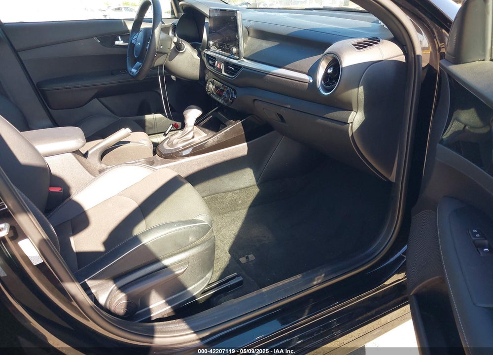 2022 KIA FORTE GT LINE VIN: 3KPF54AD2NE433080