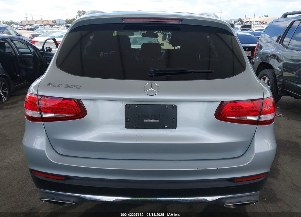2019 MERCEDES-BENZ GLC 300 VIN: WDC0G4JB4KV129605