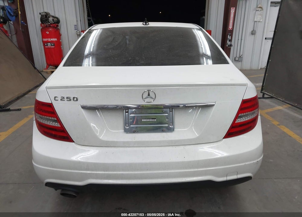 2012 MERCEDES-BENZ C CLASS VIN: WDDGF4HB6CA614243