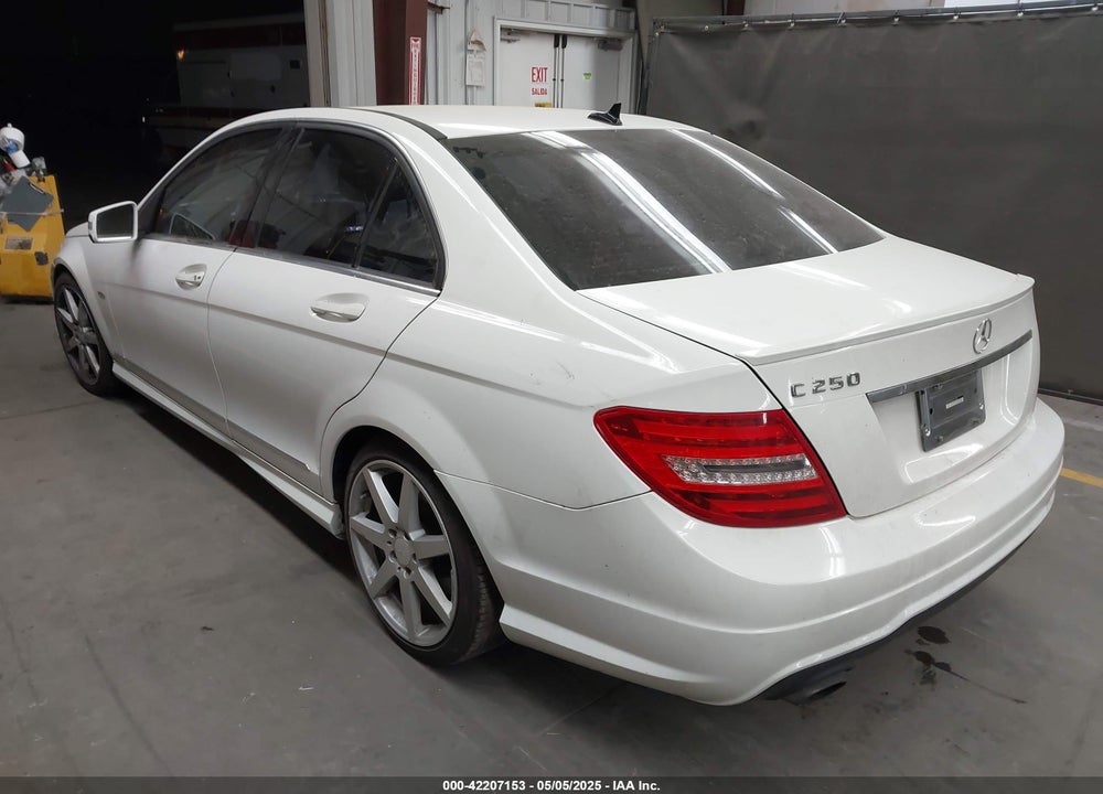 2012 MERCEDES-BENZ C CLASS VIN: WDDGF4HB6CA614243