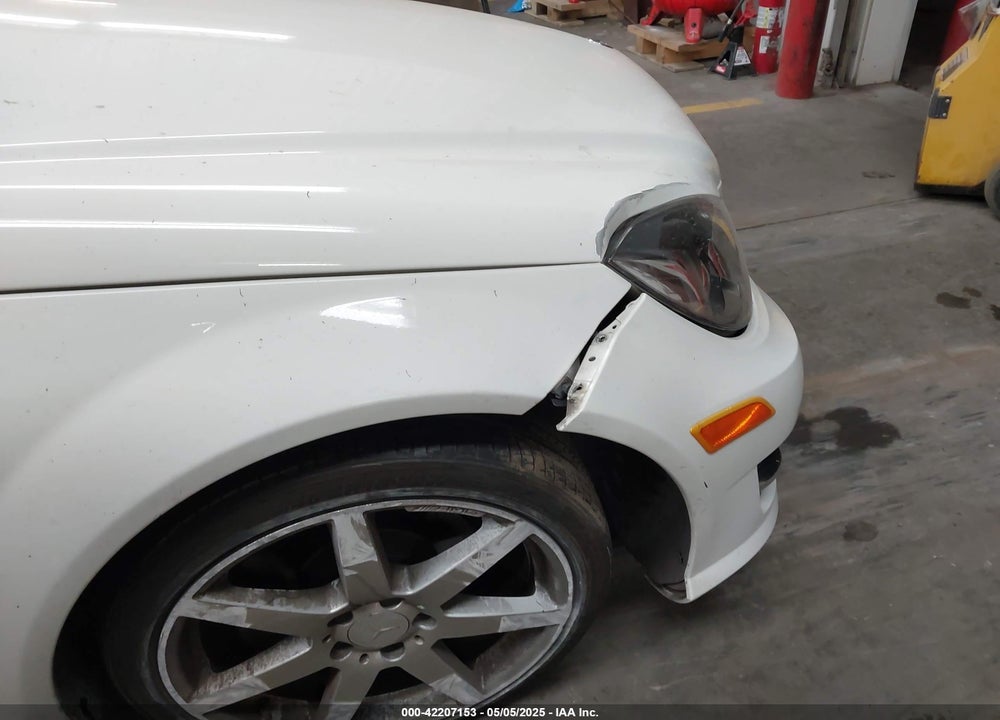 2012 MERCEDES-BENZ C CLASS VIN: WDDGF4HB6CA614243