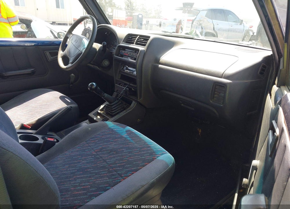 1997 GEO TRACKER VIN: 2CNBE1865V6926154