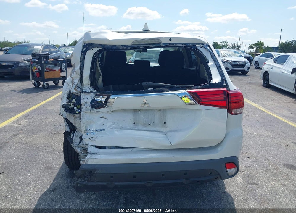 2020 MITSUBISHI OUTLANDER ES 2.4 VIN: JA4AD2A30LZ034060