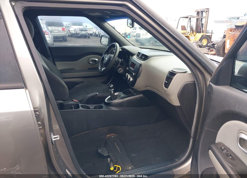2015 KIA SOUL VIN: KNDJN2A29F7169645