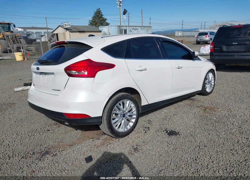 2017 FORD FOCUS VIN: 1FADP3N24HL308751