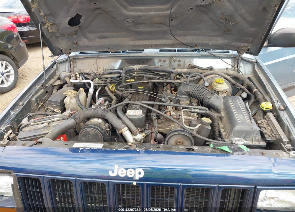 1998 JEEP CHEROKEE CLASSIC/SPORT VIN: 1J4FJ68S0WL269553