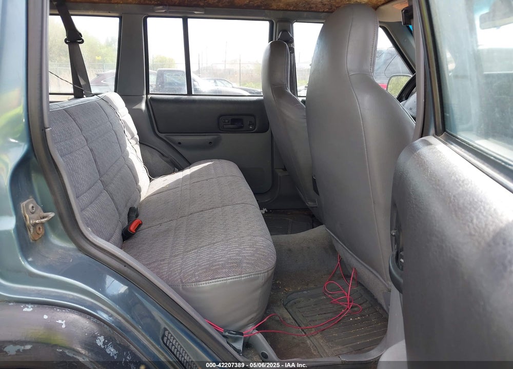 1998 JEEP CHEROKEE CLASSIC/SPORT VIN: 1J4FJ68S0WL269553