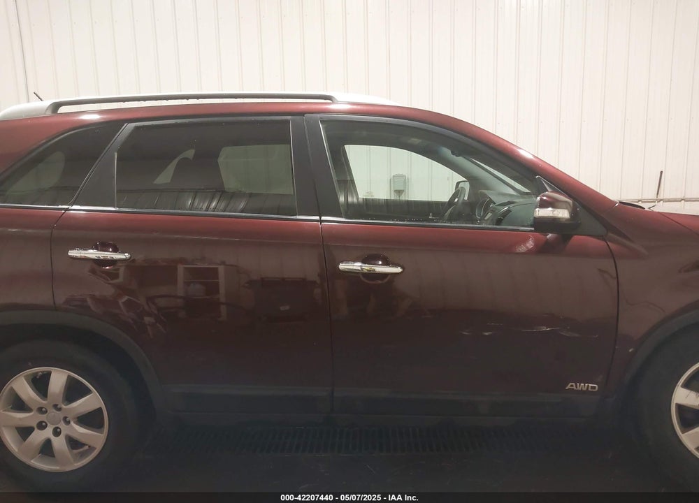 2013 KIA SORENTO VIN: 5XYKTCA67DG358393